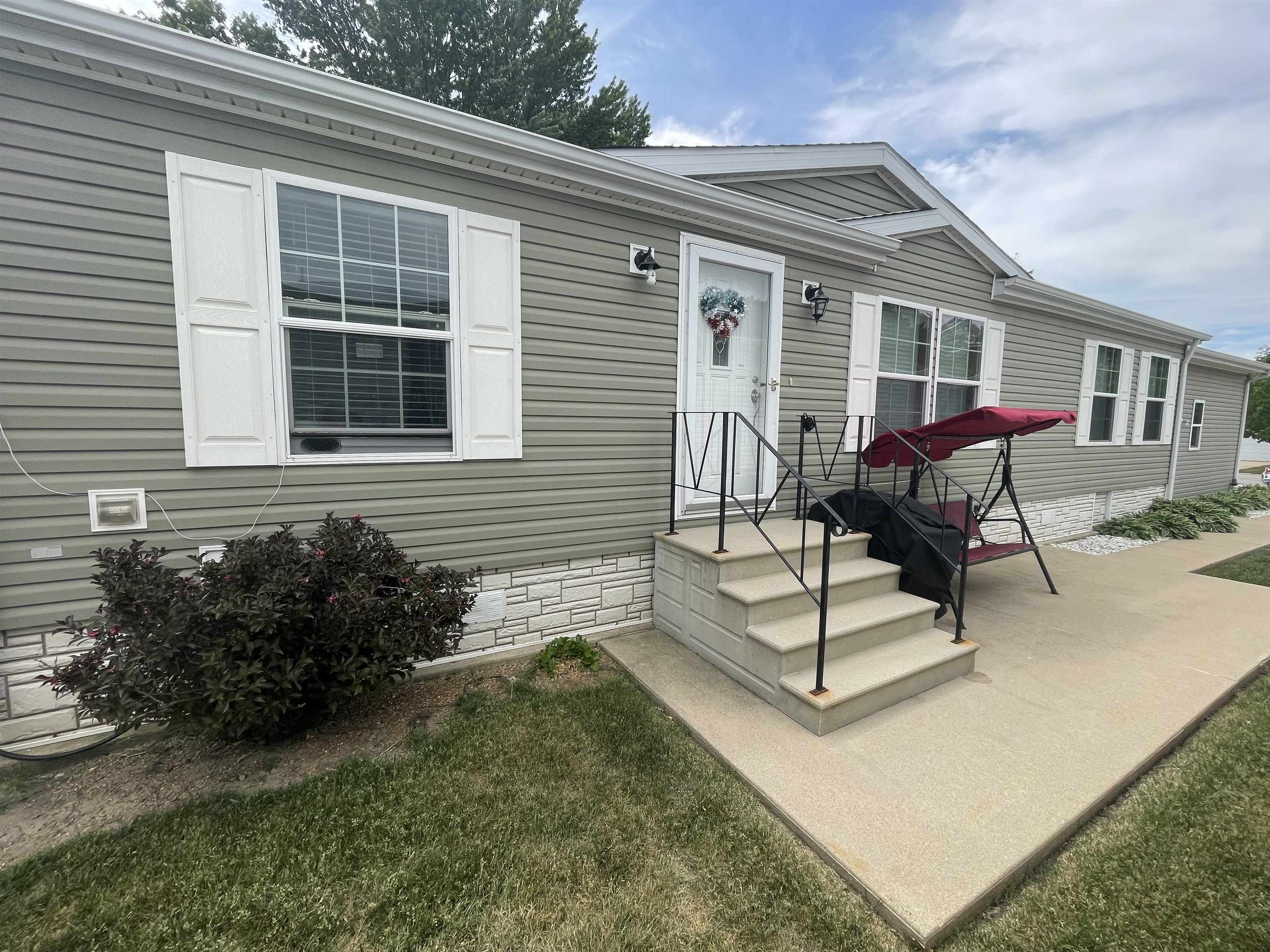 207 Fox Lane Belvidere, IL 61008 - Photo 1 of 21