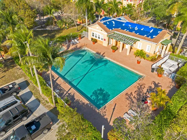 a view of an outdoor space