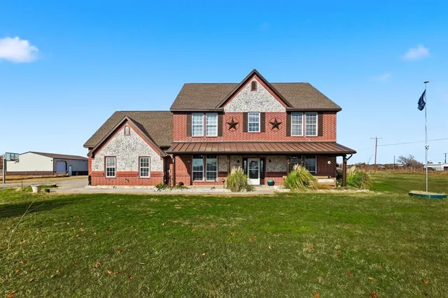 $895,000 | 102 Van Meter Drive, Aurora, TX 76078