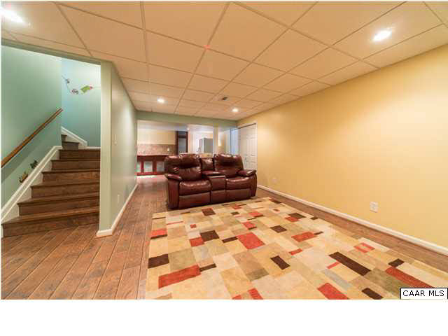 6725 Amicus Road Ruckersville, VA 22968 - Photo 36 of 50 a view of kitchen with furniture and wooden floor