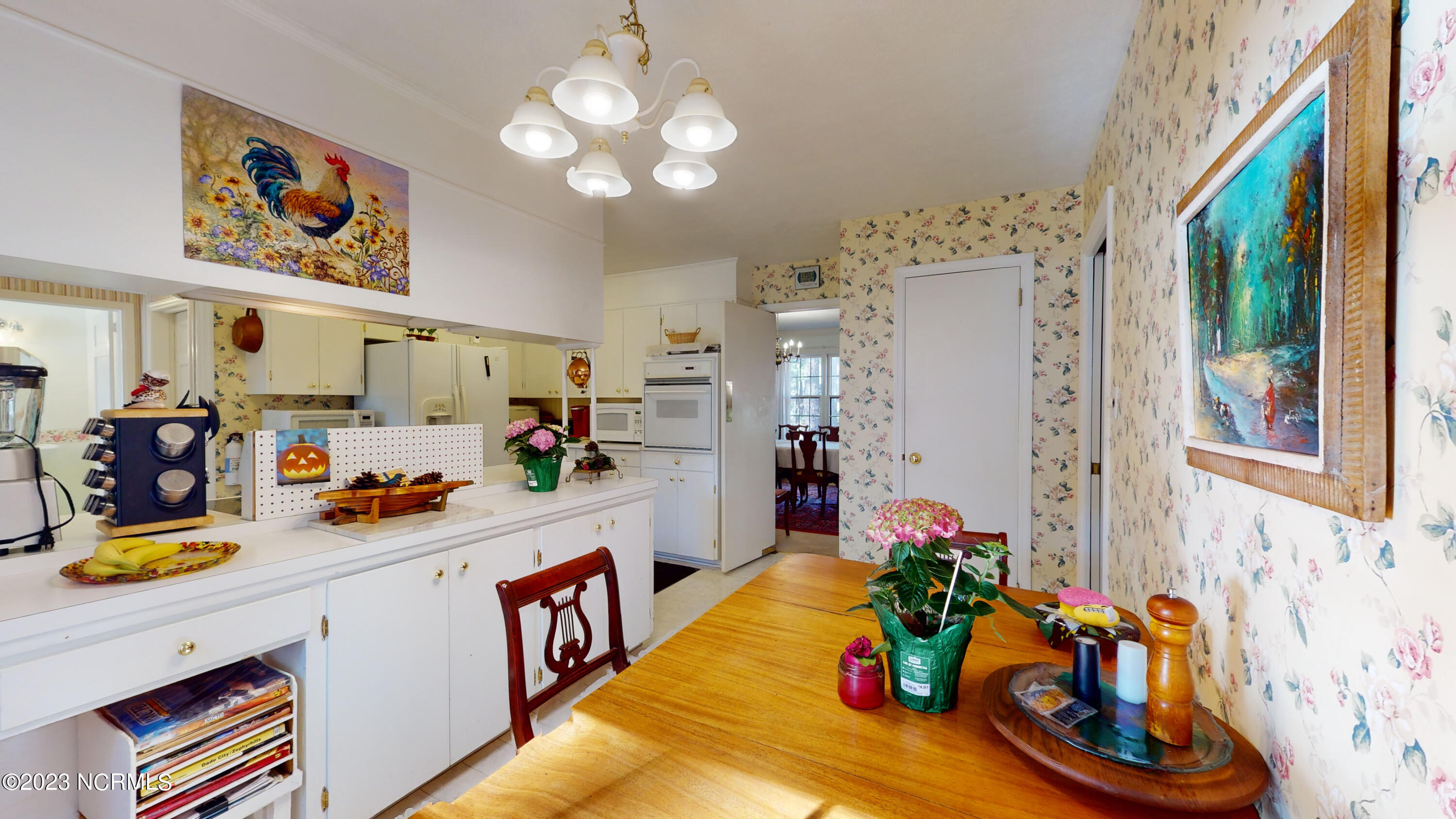 255 Cliff Road Southern Pines, NC 28387 - Photo 13 of 68 Breakfast area