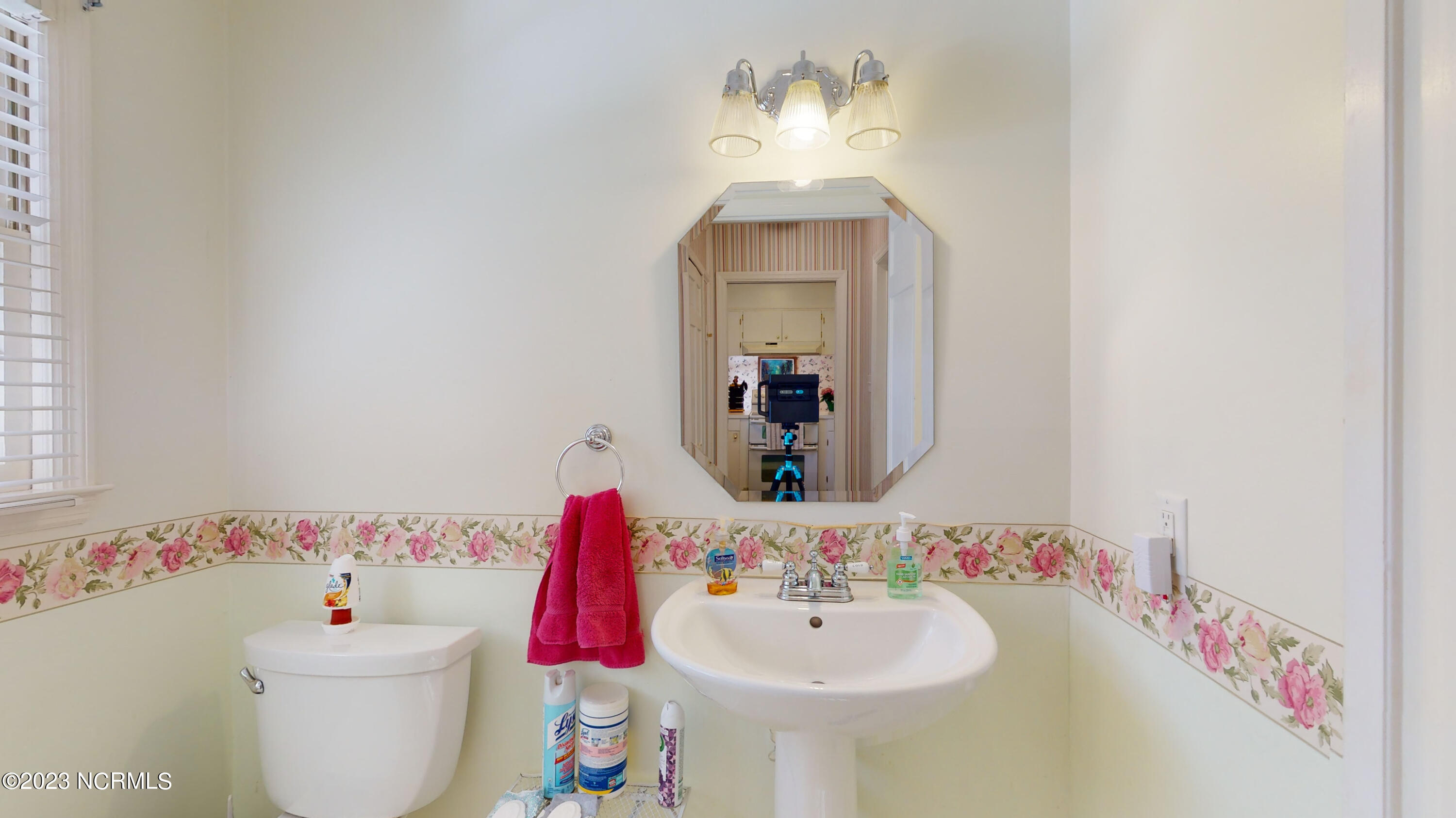 255 Cliff Road Southern Pines, NC 28387 - Photo 20 of 68 Half Bath