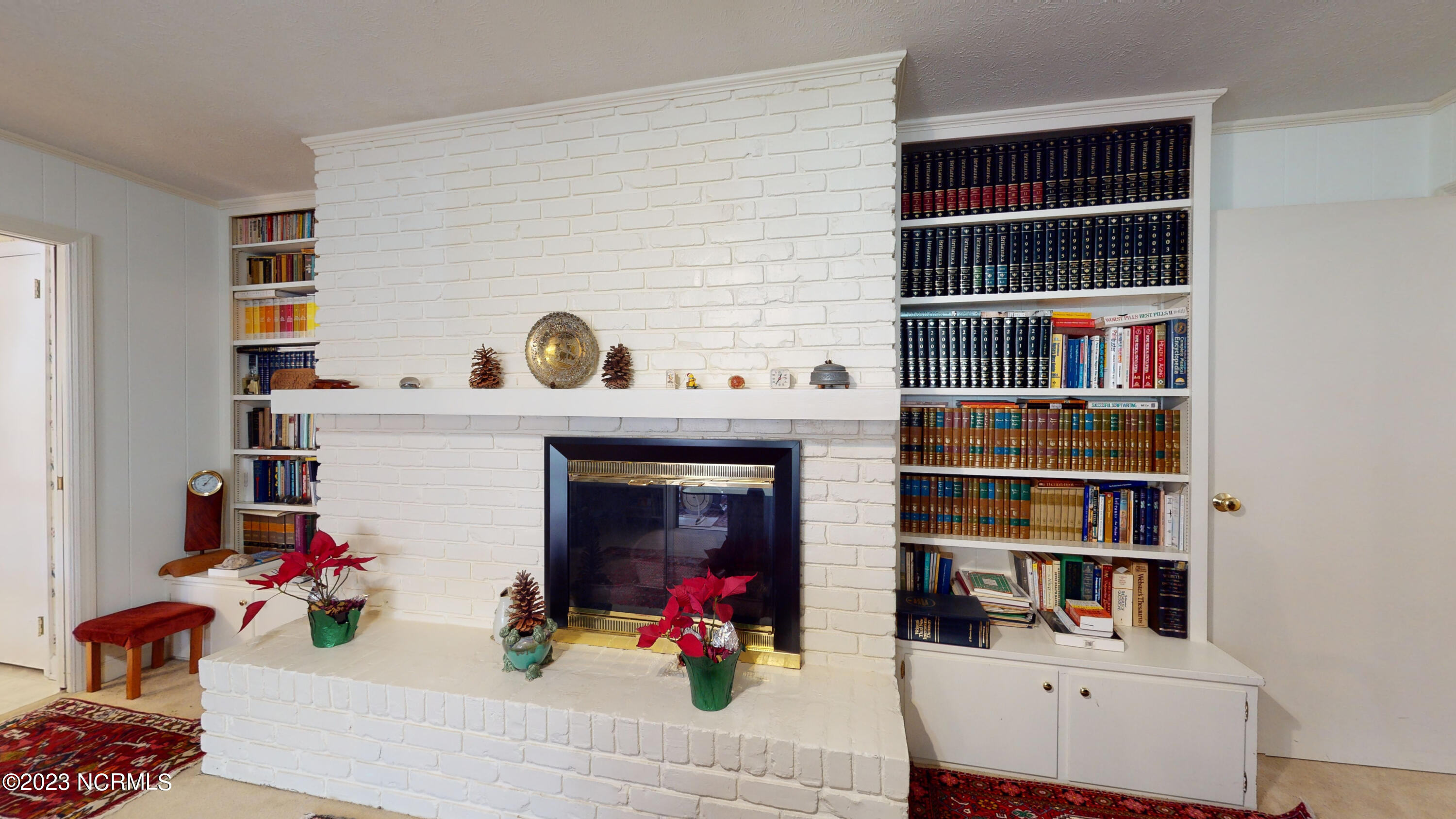 255 Cliff Road Southern Pines, NC 28387 - Photo 24 of 68 Built in Bookcases