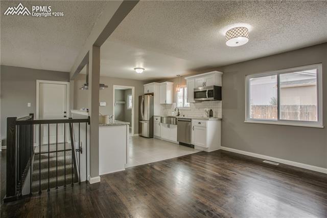 2019 Monterey Road Colorado Springs, CO 80910 - Photo 4 of 20