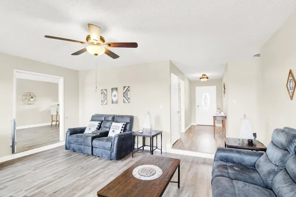 $499,000 | 1805 Kienitz Avenue, Modesto, CA 95355