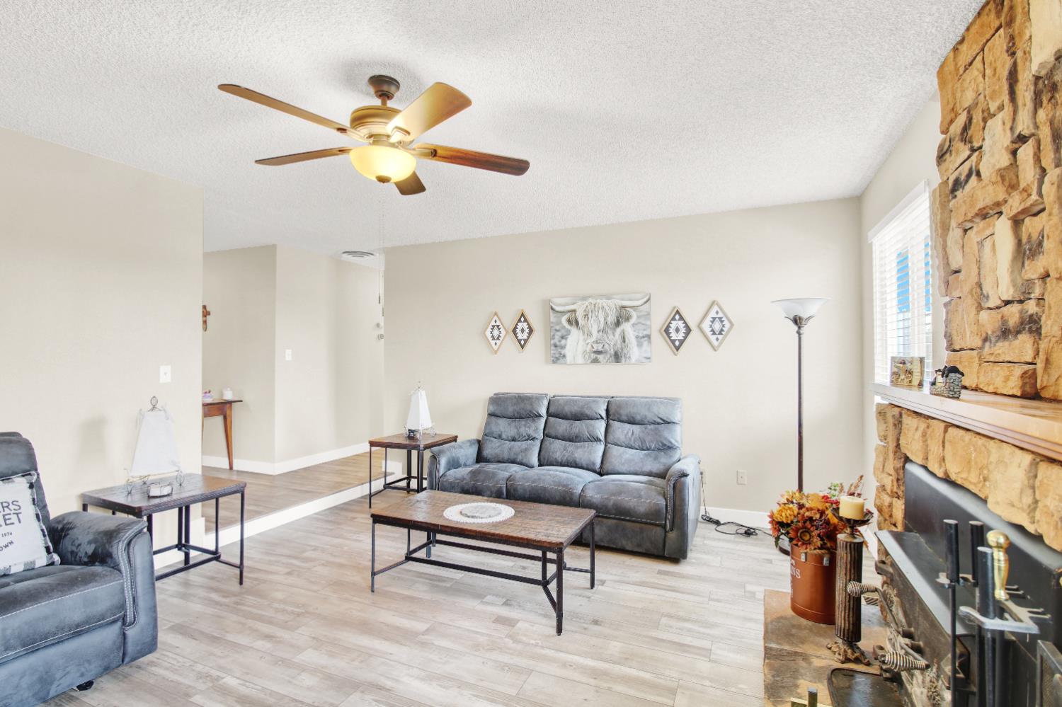 1805 Kienitz Avenue Modesto, CA 95355 - Photo 8 of 44