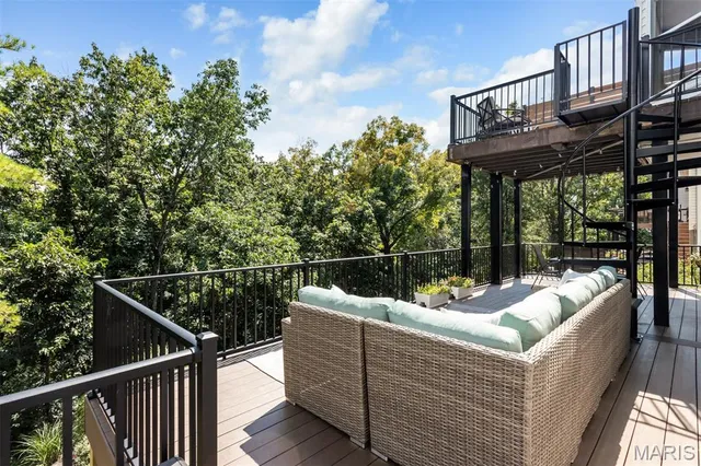 $525,000 | 930 Legends View Drive, Eureka, MO 63025