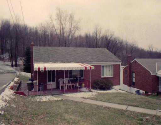 1614 McCully Road Castle Shannon, PA 15234 - Photo 1 of 1 Gallery Image 1