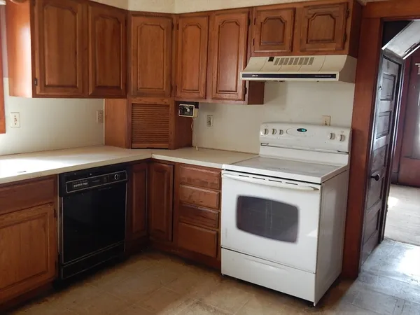 $170,000 | 82 Beacon Street, Athol, MA 01331