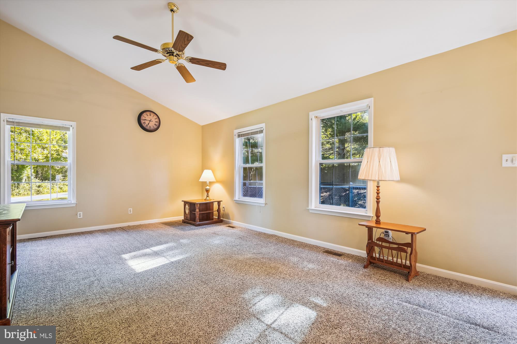 930 Carson Road Huntingtown, MD 20639 - Photo 8 of 18 Family Room