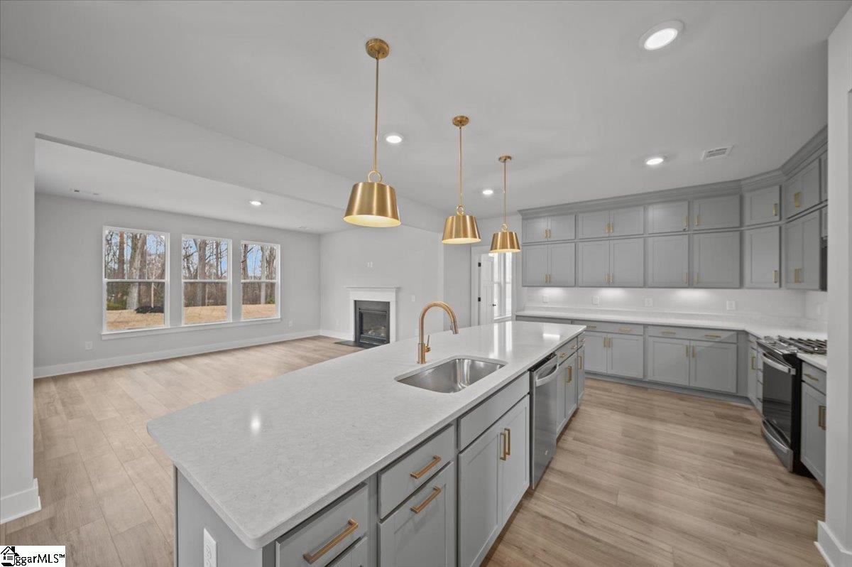 125 Kayfield Farms Drive Anderson, SC 29621 - Photo 8 of 36
