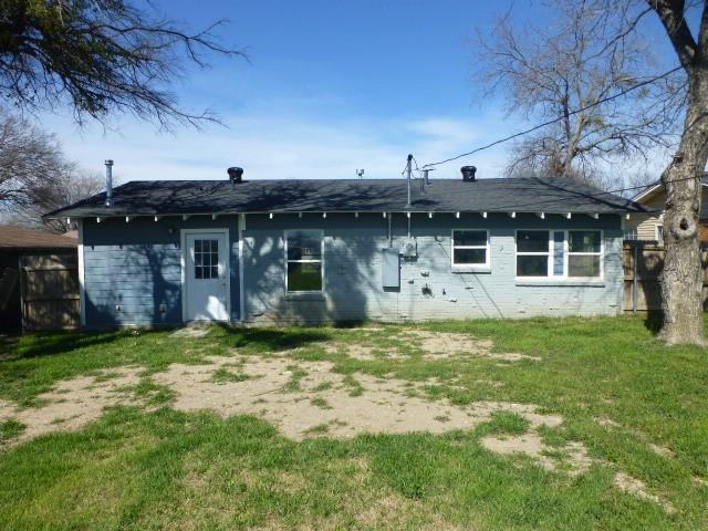 6729 Wallis Road Lake Worth, TX 76135 - Photo 2 of 12