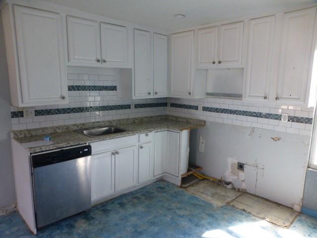 6729 Wallis Road Lake Worth, TX 76135 - Photo 5 of 12