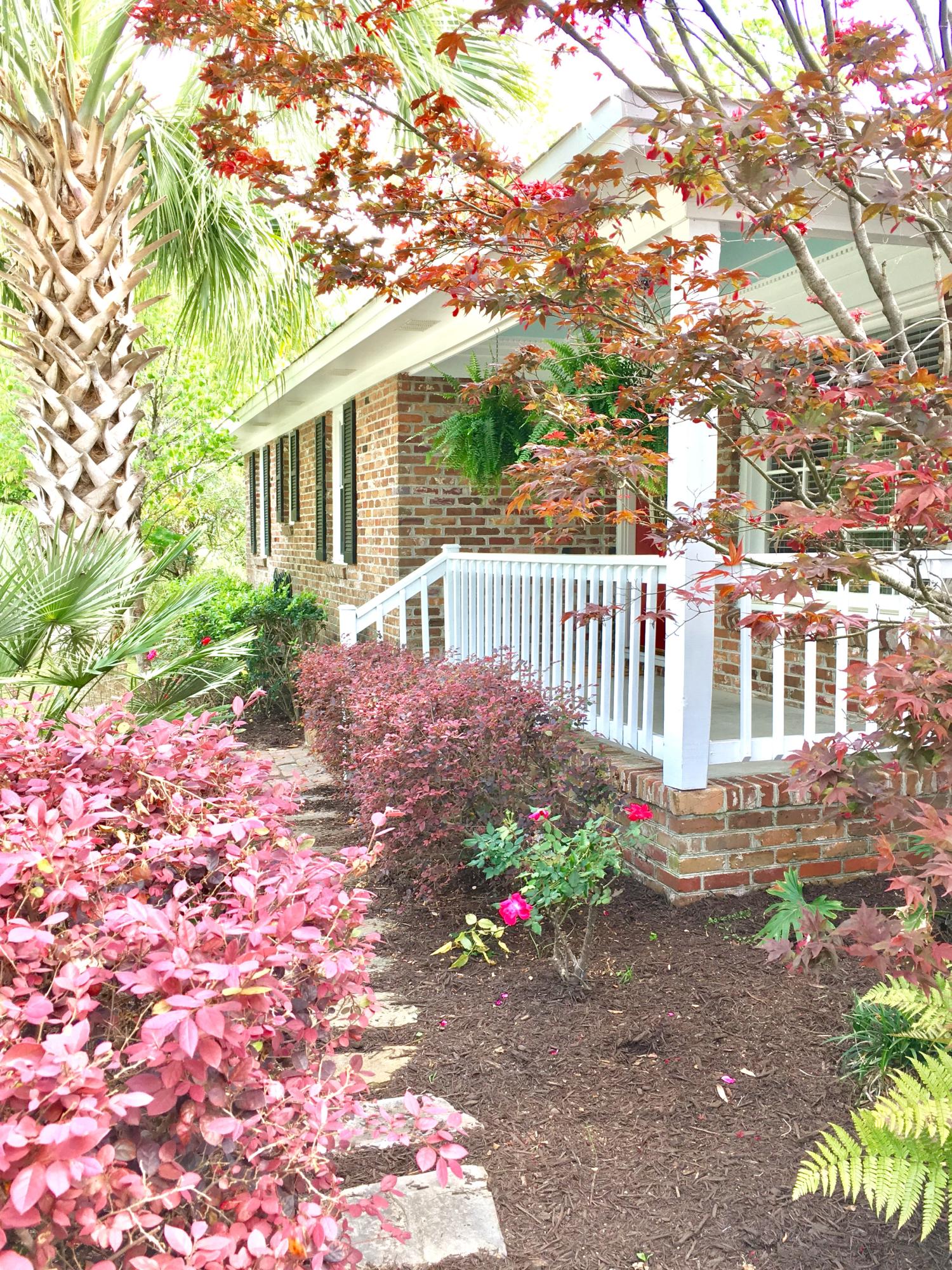 1123 Harbor View Road Charleston, SC 29412 - Photo 4 of 28 4-Front Door - Maple View