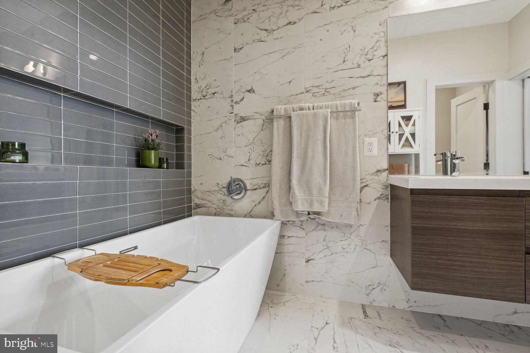 1317 Spring Road Northwest, Unit 2 Washington, DC 20010 - Photo 17 of 24