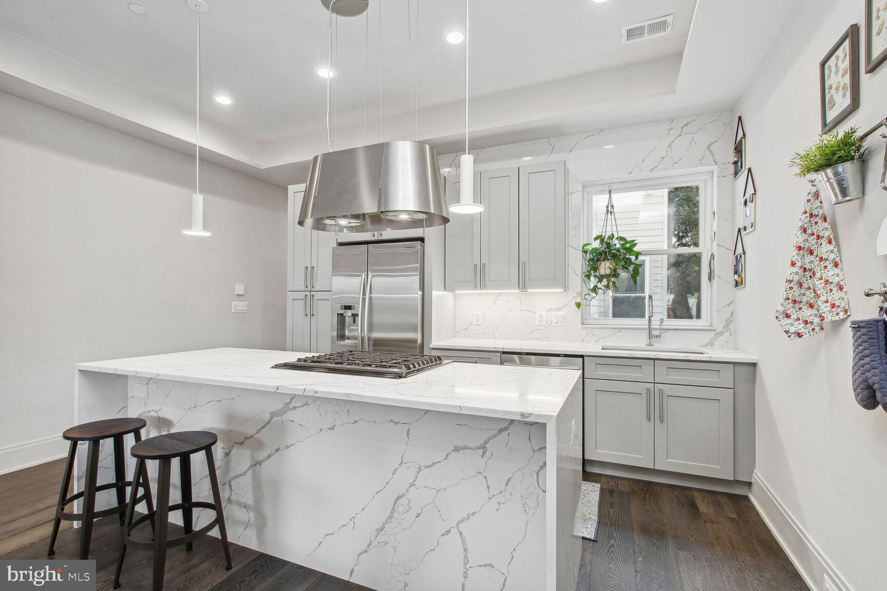 1317 Spring Road Northwest, Unit 2 Washington, DC 20010 - Photo 8 of 24