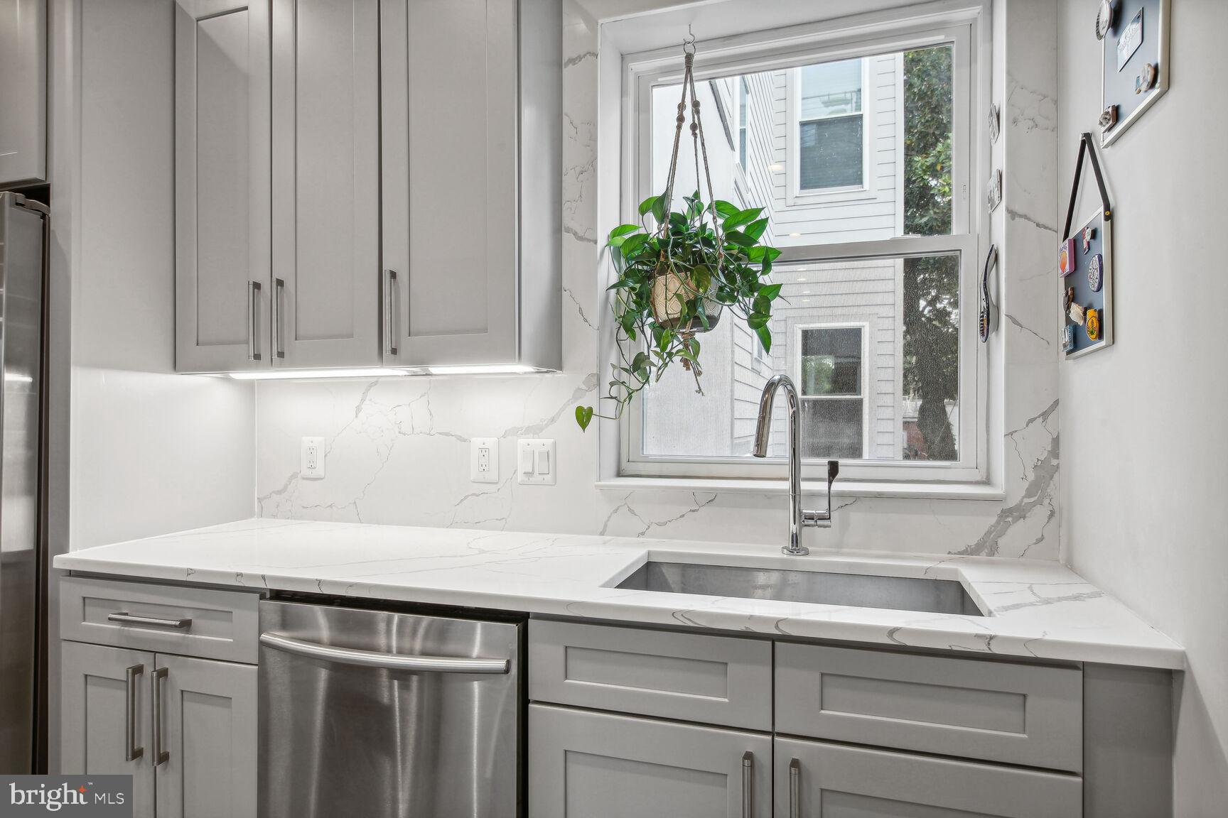 1317 Spring Road Northwest, Unit 2 Washington, DC 20010 - Photo 9 of 24