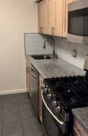 $3,200 | 99 Pond Avenue, Unit 702, Brookline, MA 02445