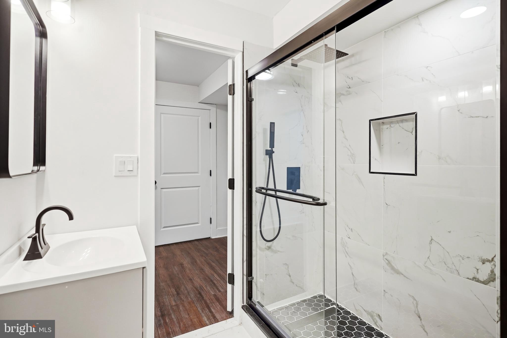9201 Three Oaks Drive Silver Spring, MD 20901 - Photo 26 of 32