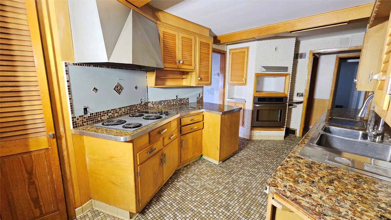 124 Eldredge Drive Vestal, NY 13850 - Photo 4 of 18