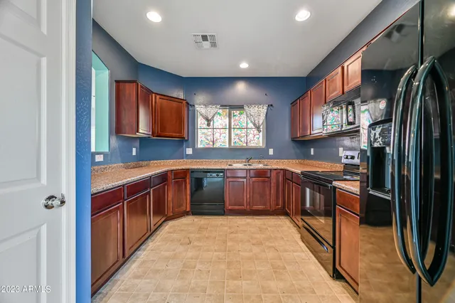 $1,799 | 9406 South 33rd Drive, Laveen, AZ 85339