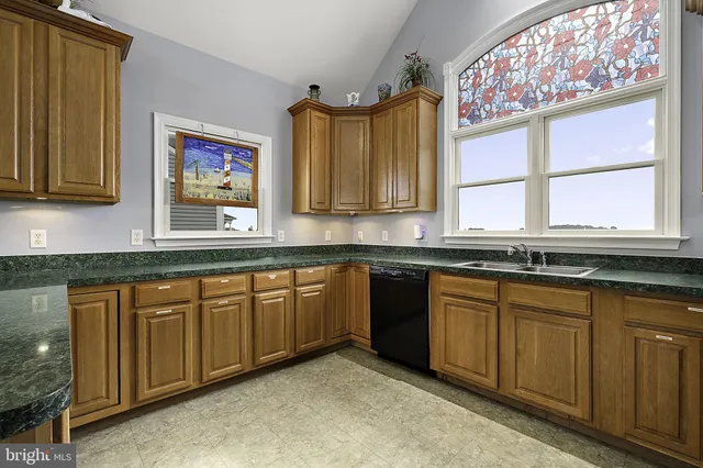 $1,650,000 | 1102 South Bayshore Drive, Milton, DE 19968