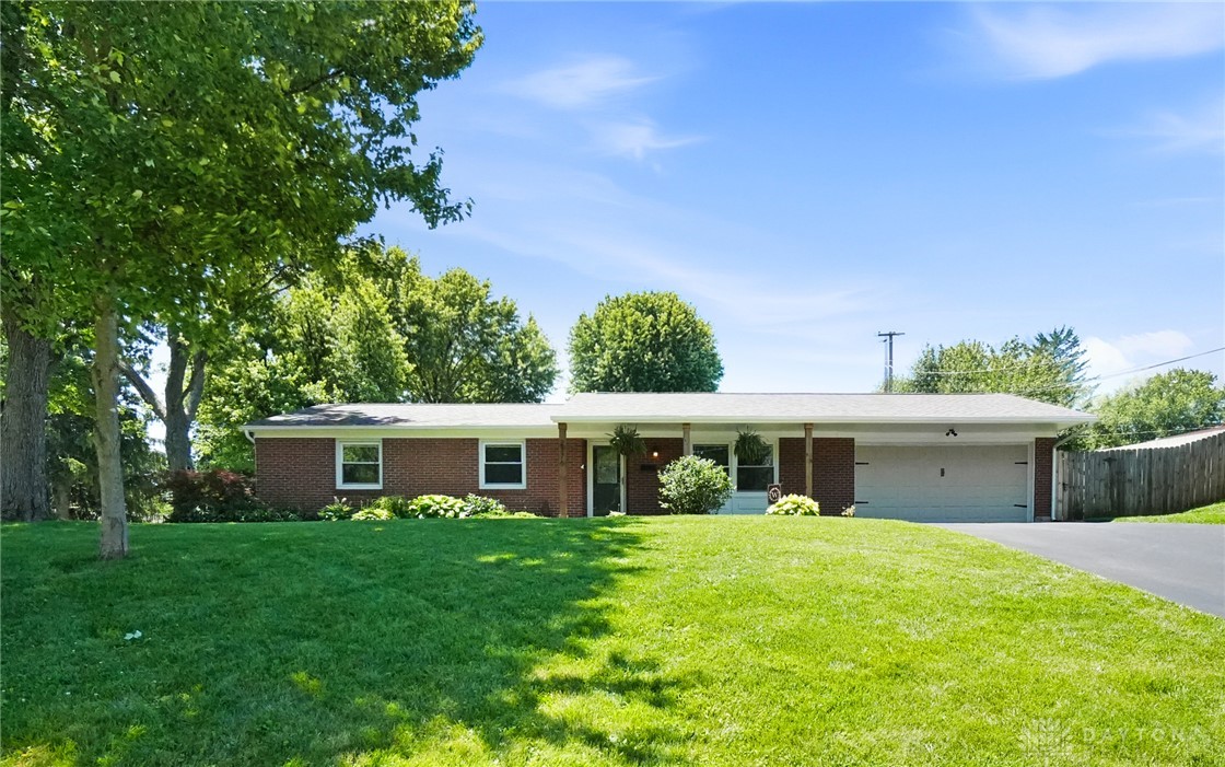 2376 Portage Path Bellbrook, OH 45305 - Photo 6 of 46