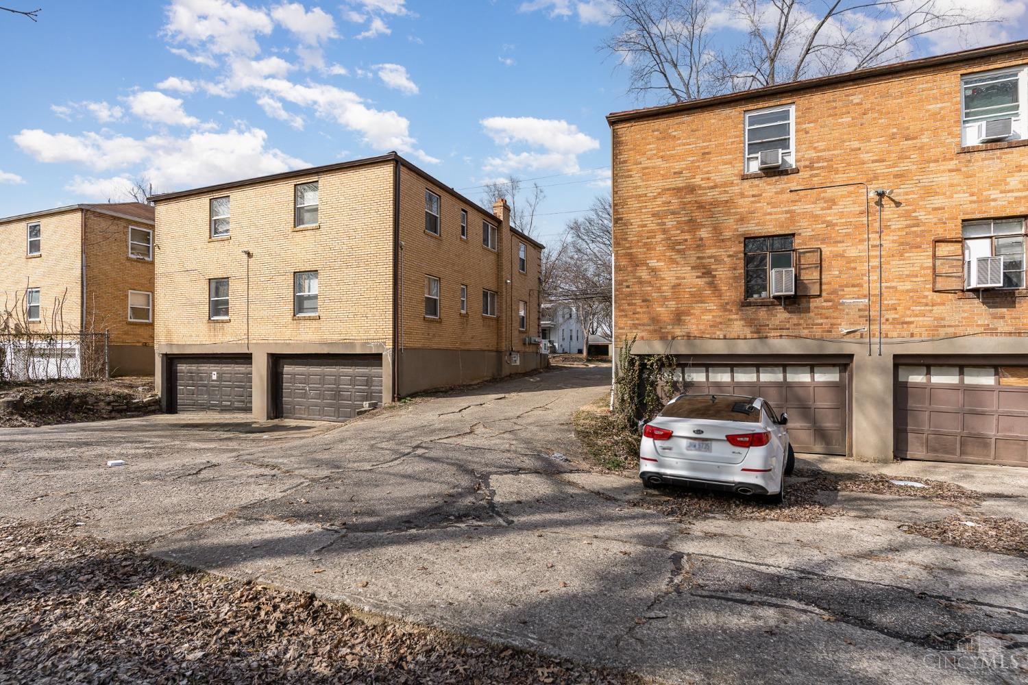 1627 Summit Road Cincinnati, OH 45237 - Photo 21 of 22