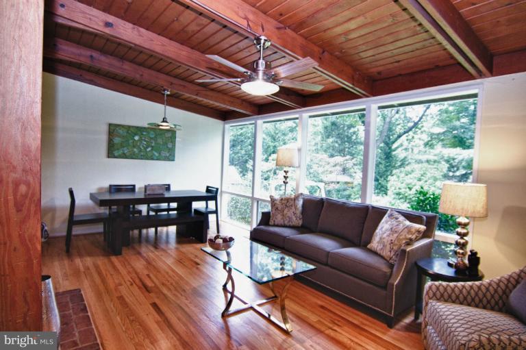 2924 Meadow View Road Falls Church, VA 22042 - Photo 17 of 19 Living Room