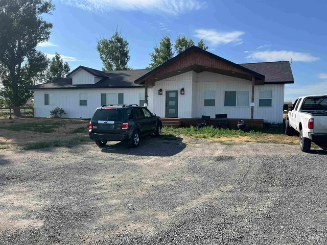 $1,750,000 | 3851 North 1400 East, Buhl, ID 83316