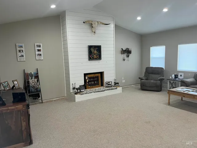 $1,750,000 | 3851 North 1400 East, Buhl, ID 83316