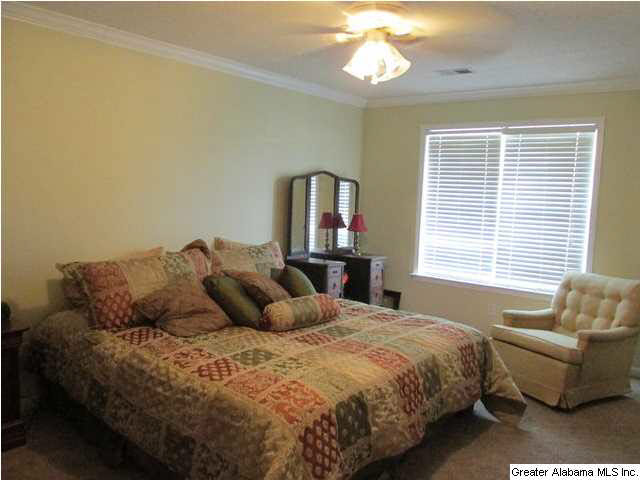 120 Brent Way Alabaster, AL 35007 - Photo 10 of 18