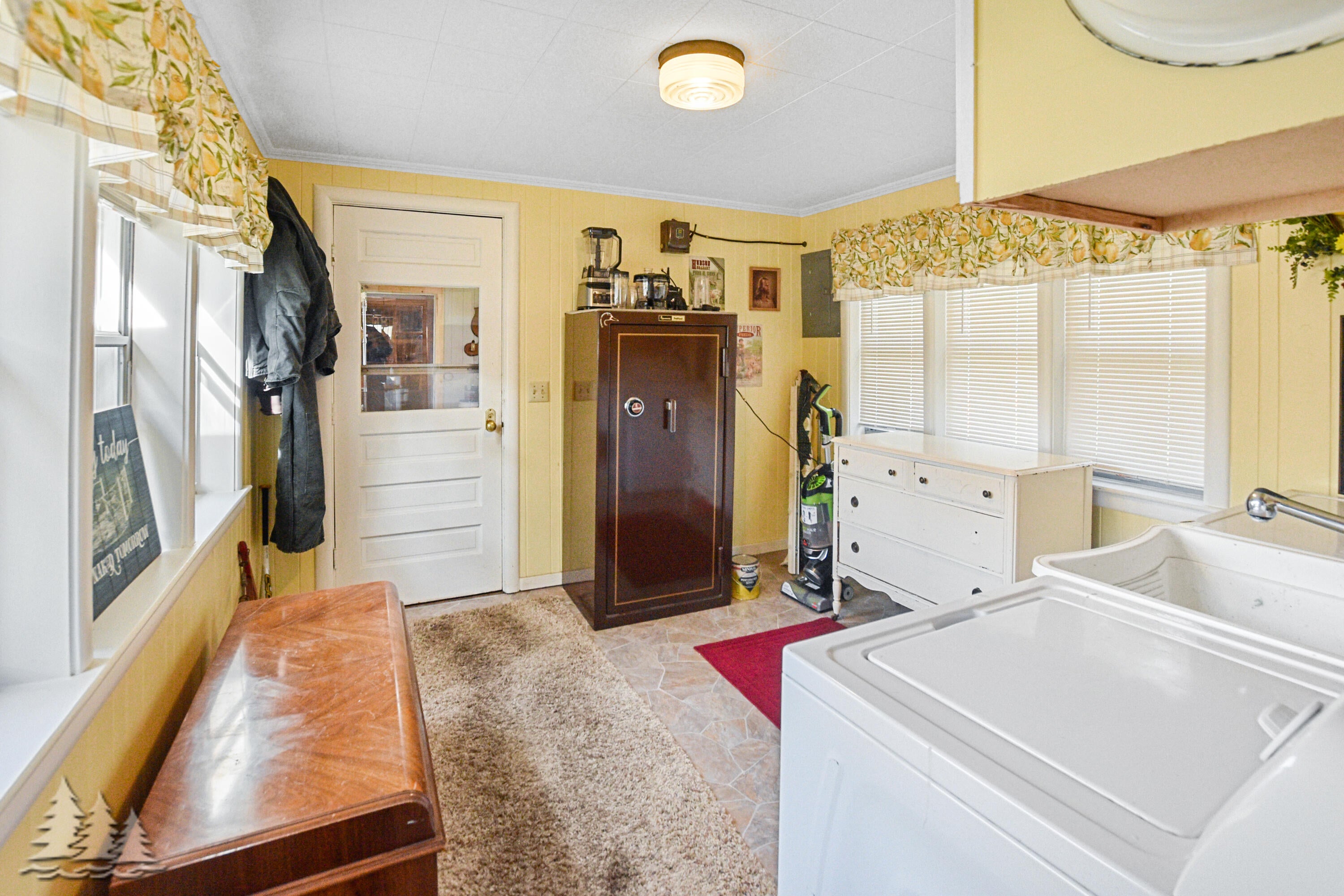3381 Buttles Road Lewiston, MI 49756 - Photo 8 of 26 Gallery Image 8