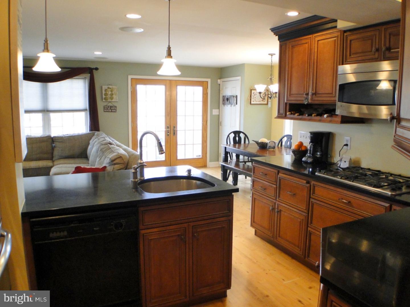 27 White Oak Road Springfield, PA 19064 - Photo 8 of 25 Kitchen