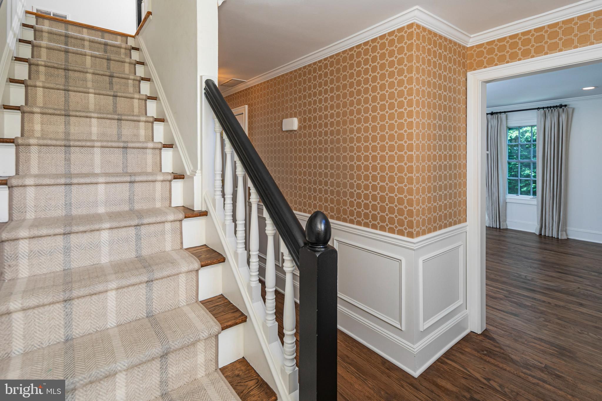131 Randall Road Princeton, NJ 08540 - Photo 5 of 33 Entryway and Living Room View