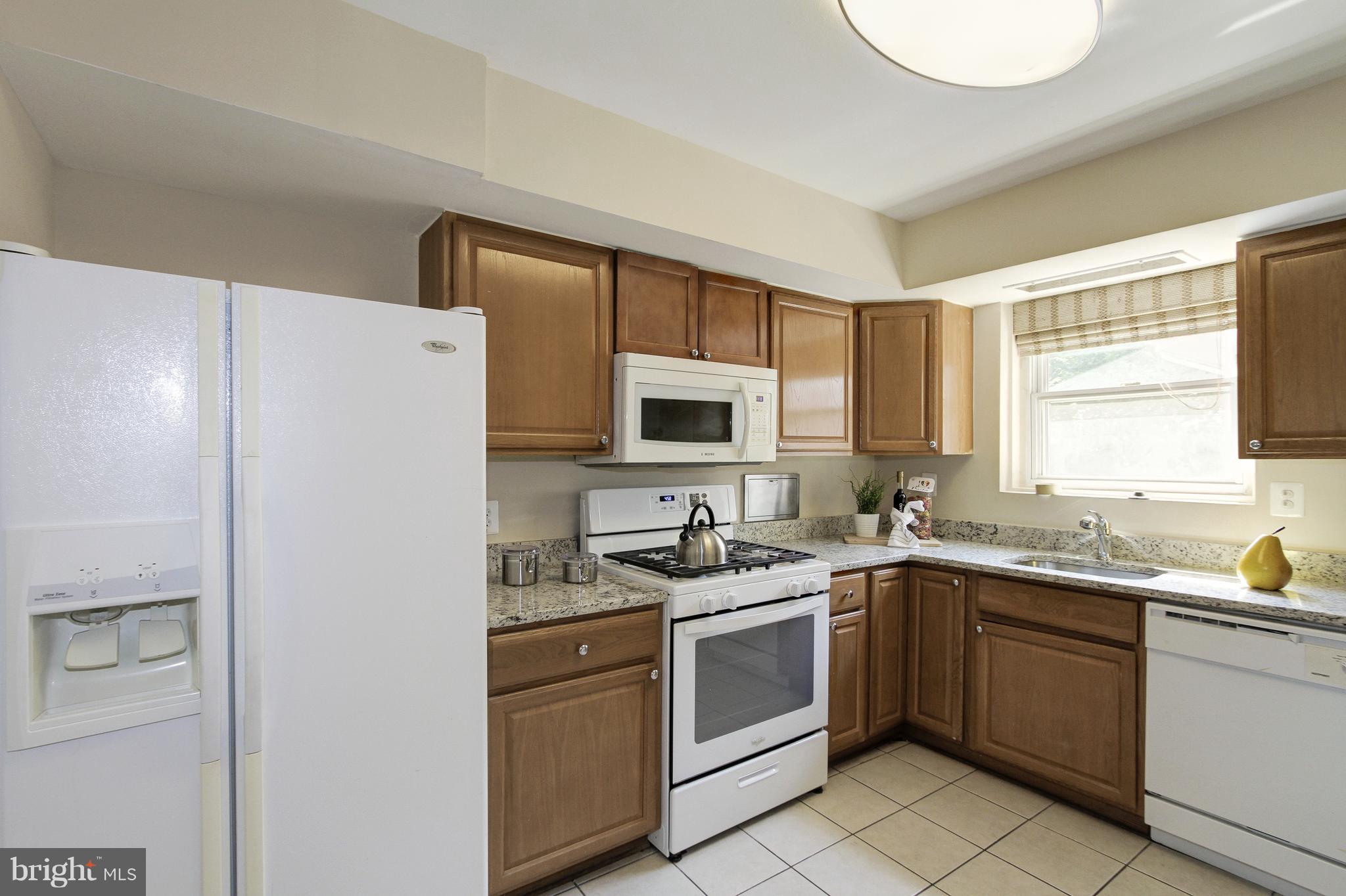 11013 Horde Street Silver Spring, MD 20902 - Photo 11 of 29 Kitchen