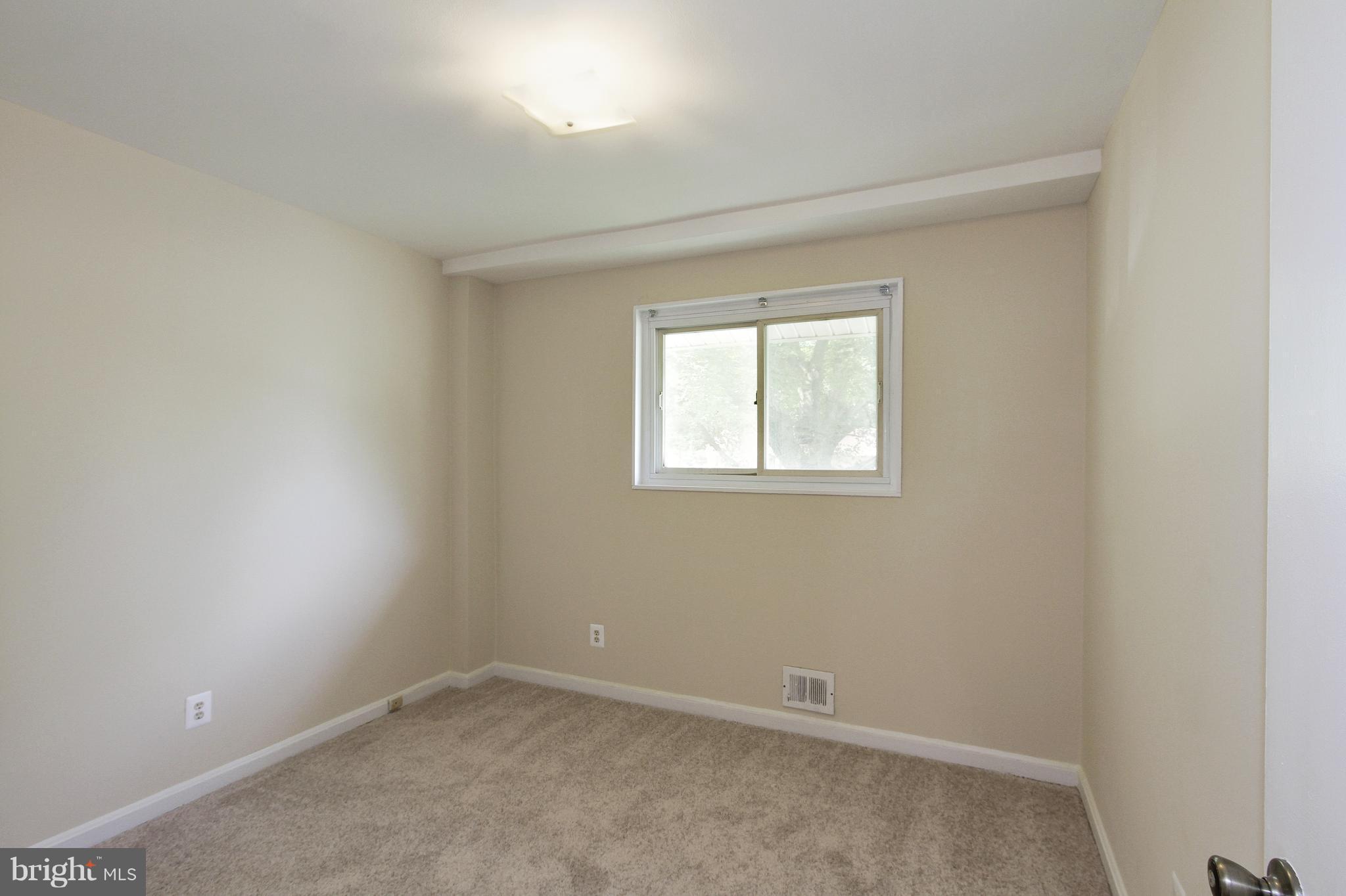 11013 Horde Street Silver Spring, MD 20902 - Photo 22 of 29 Interior (General)