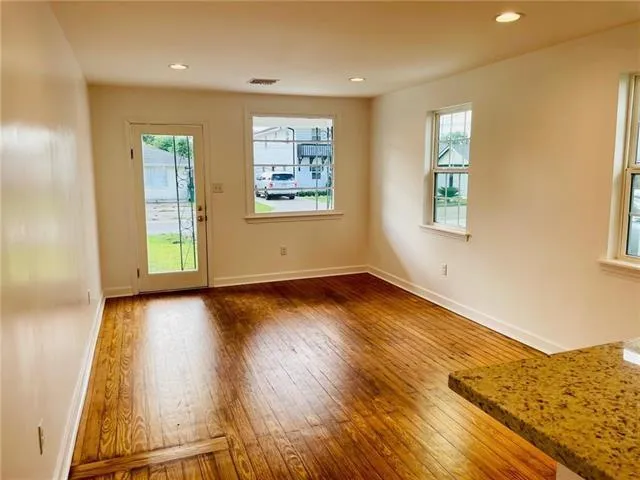 $1,650 | 6111 Lark Street, Metairie, LA 70003