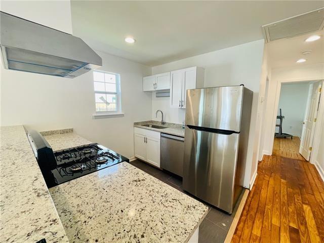 6111 Lark Street Metairie, LA 70003 - Photo 4 of 11