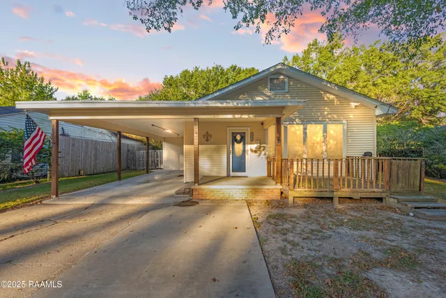 $179,500 | 1404 South Marie Street, Rayne, LA 70578