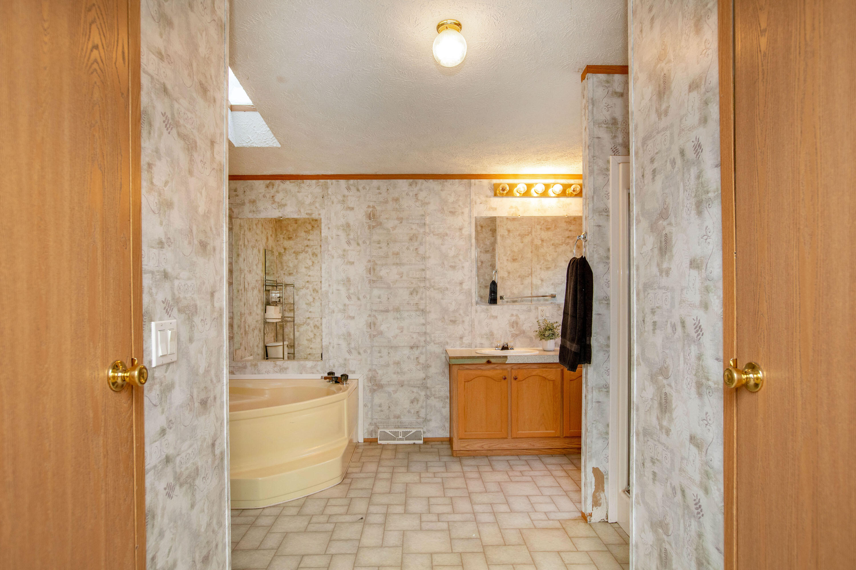 8 Valley Road Boothbay, ME 04537 - Photo 20 of 54 Valley_DeCosta_24