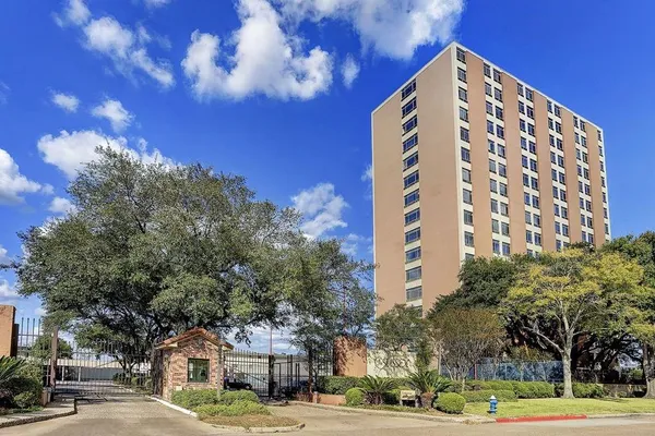 $90,000 | 7520 Hornwood Drive, Unit 1003, Houston, TX 77036