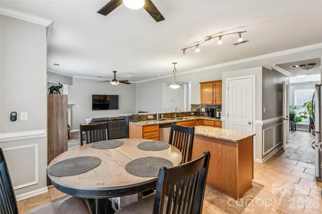 $385,000 | 610 Grantham Lane, Charlotte, NC 28262