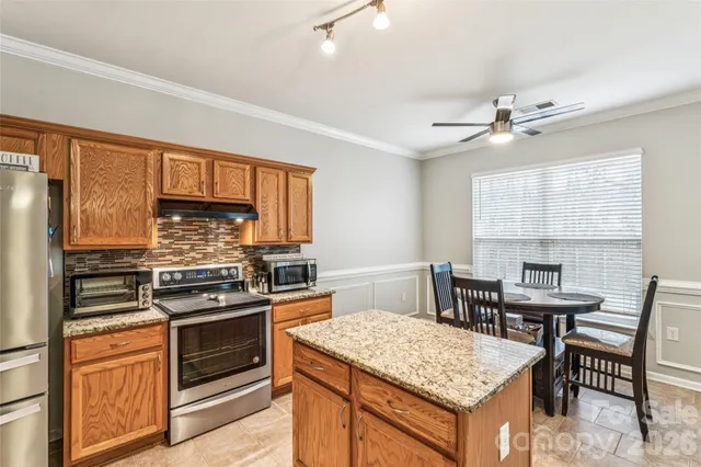 $385,000 | 610 Grantham Lane, Charlotte, NC 28262