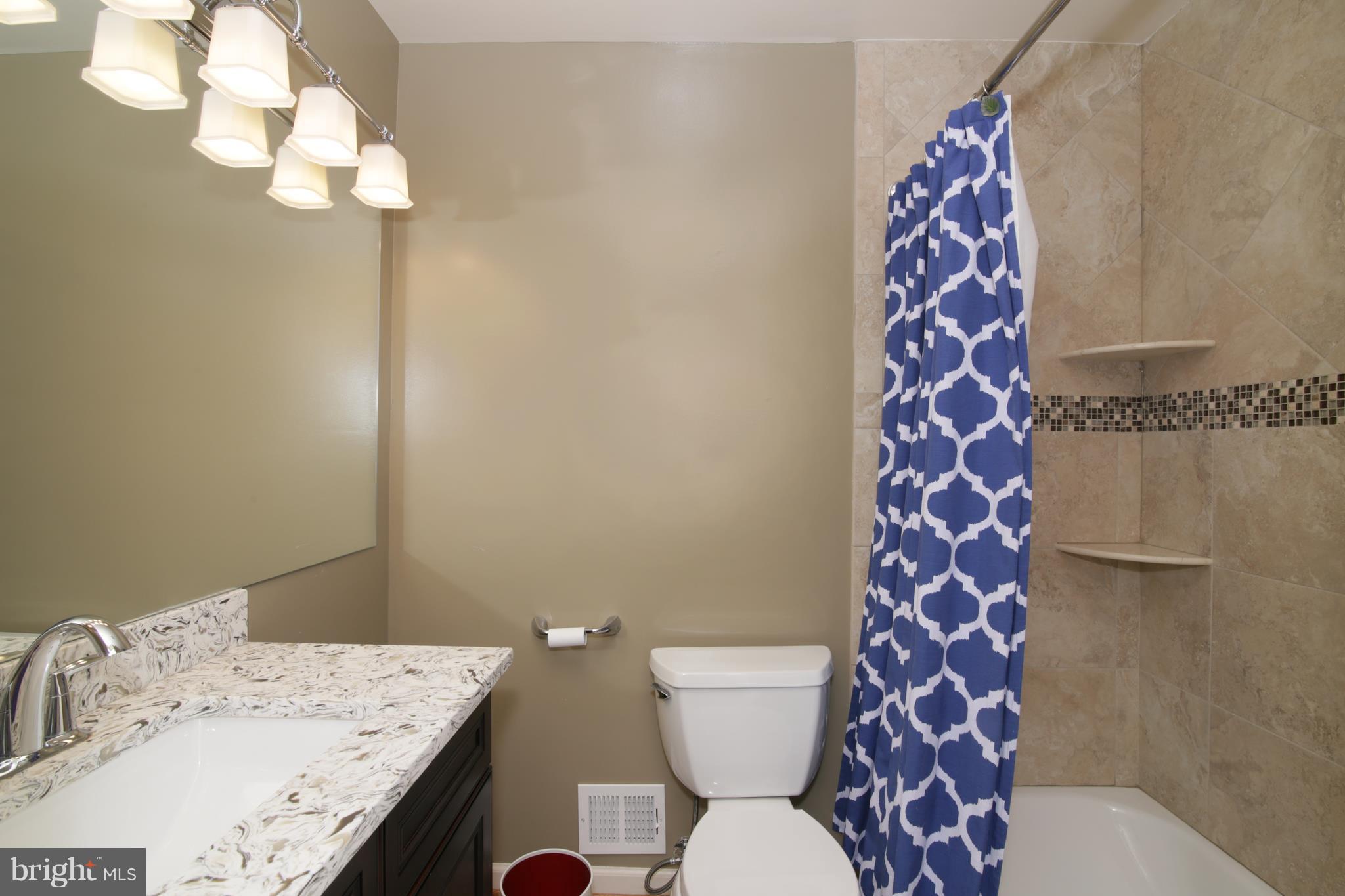8837 Stark Road Annandale, VA 22003 - Photo 20 of 31 Full Hall Bath