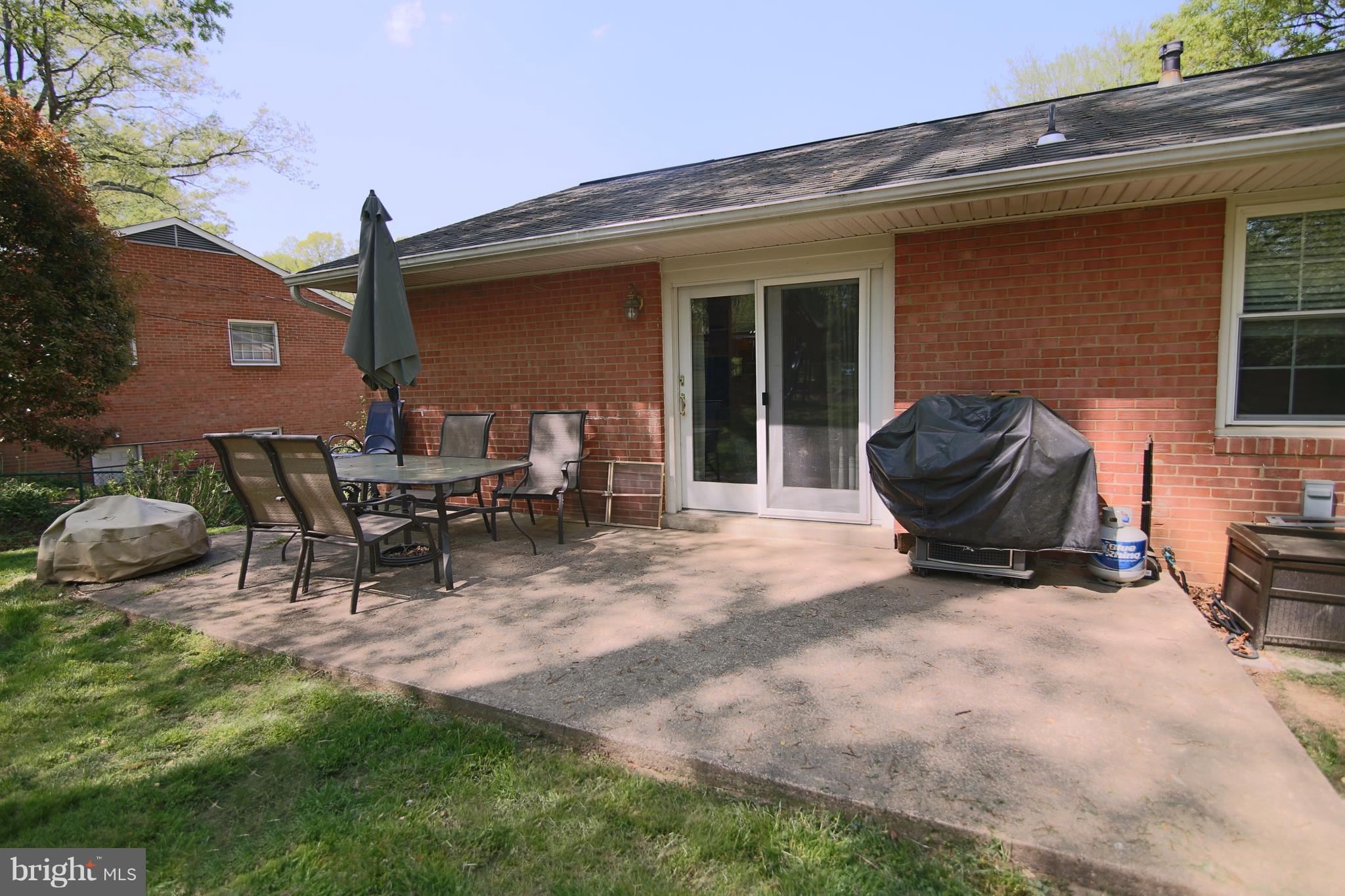 8837 Stark Road Annandale, VA 22003 - Photo 29 of 31 Patio