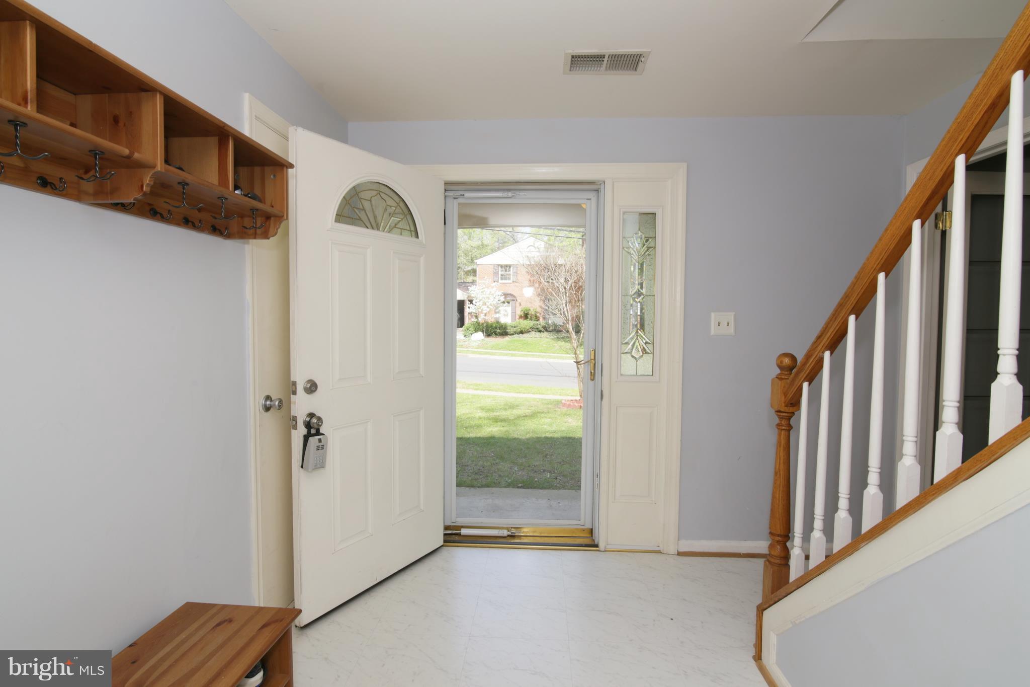 8837 Stark Road Annandale, VA 22003 - Photo 5 of 31 Foyer