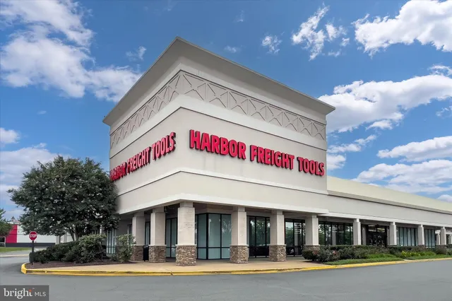 $430,000 | 920 Windsor Court, Sterling, VA 20164