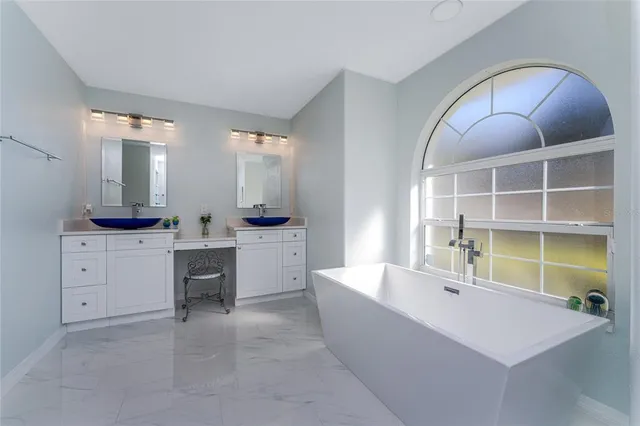 $650,000 | 1041 Harbour Drake Drive, Punta Gorda, FL 33983