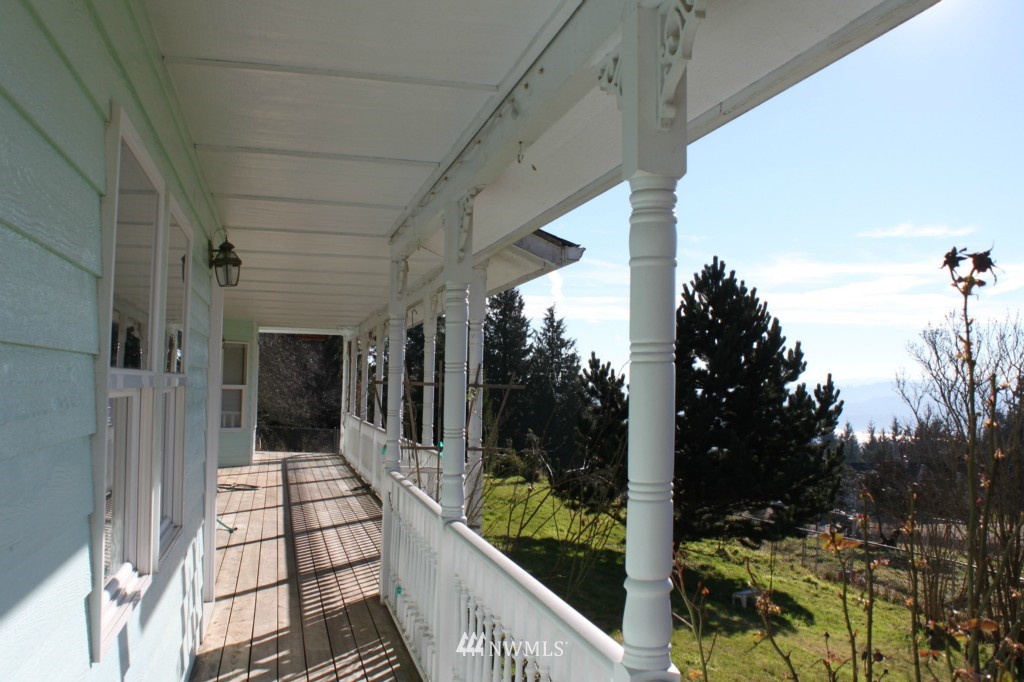 657 Mt Pleasant Road Kelso, WA 98626 - Photo 2 of 22 Gallery Image 2